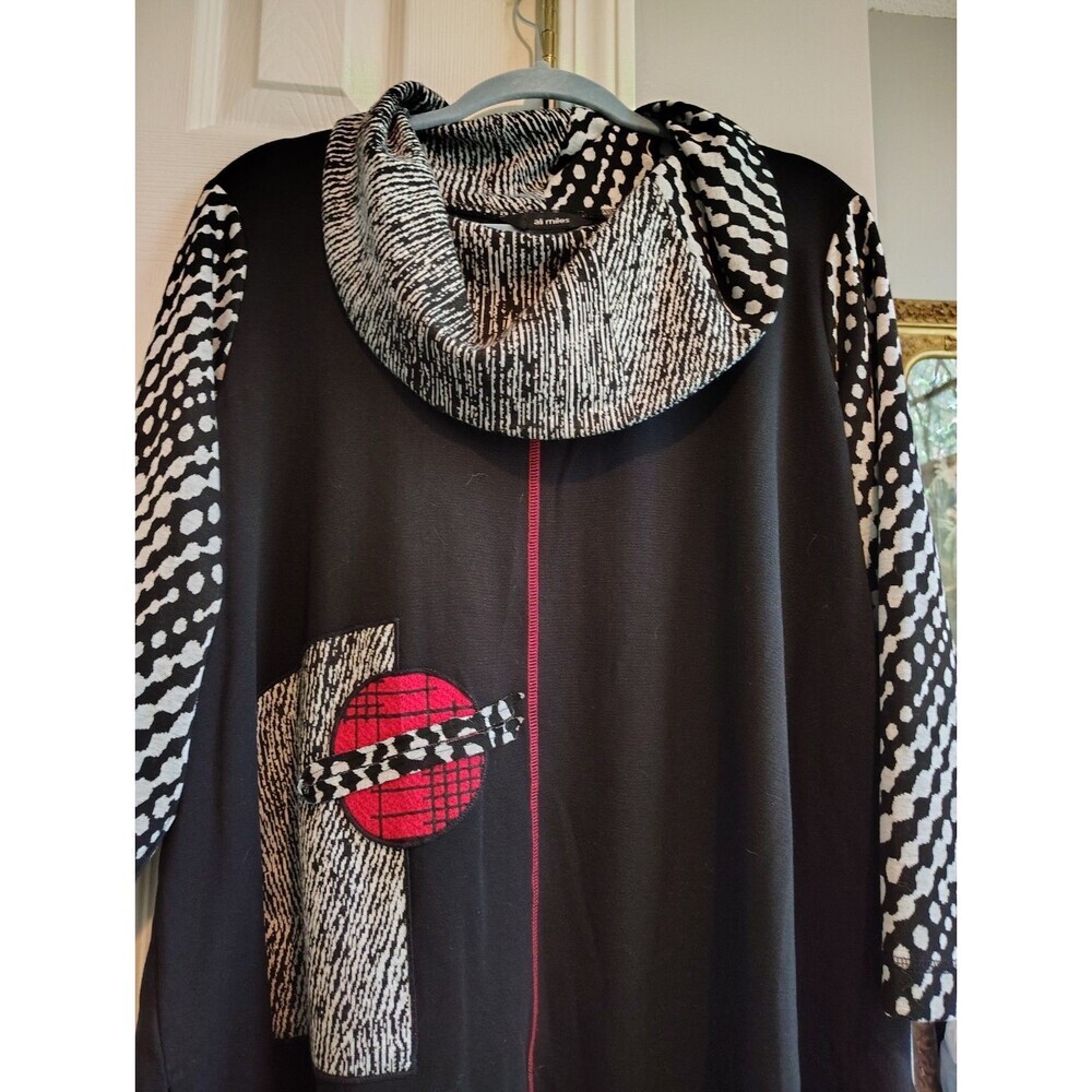 Ali Miles Black & White Graphic Print Tunic Top Cowl Neck Red Accent Plus 1X VG - Picture 8 of 13